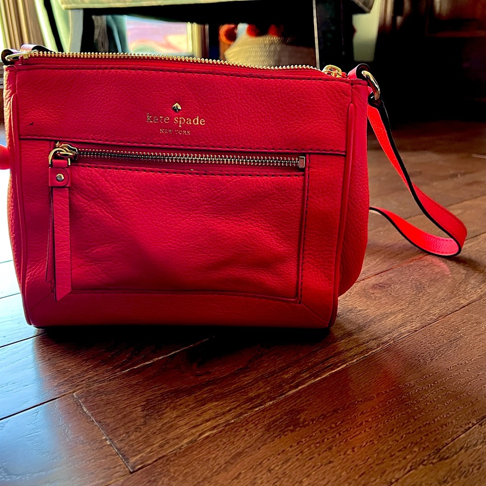 Kate Spade Electric Coral Crossbody Bag - Leather. Medium Size
